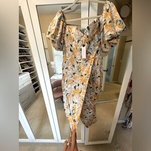 NWT! Astr the label gorgeous midi dress